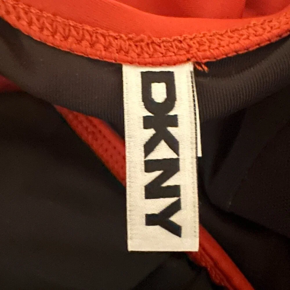 DKNY Women's One Piece Swimsuit Size L Bathing Suit Travel Beach Vacation (NEW) - Picture 3 of 12